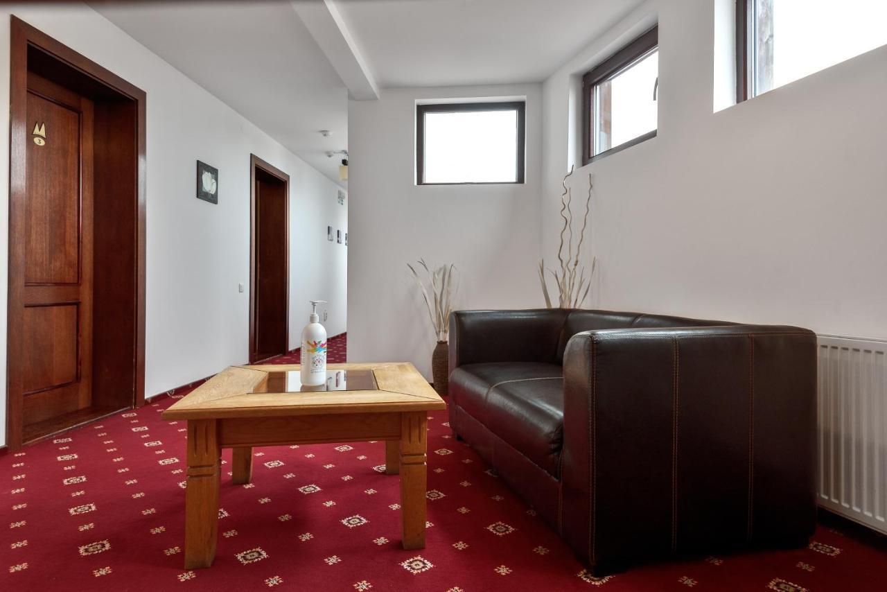 Casa Muntelui Hotel Fundáta Kültér fotó