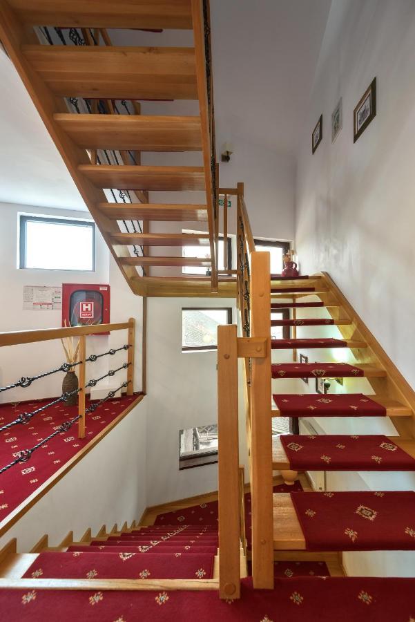 Casa Muntelui Hotel Fundáta Kültér fotó