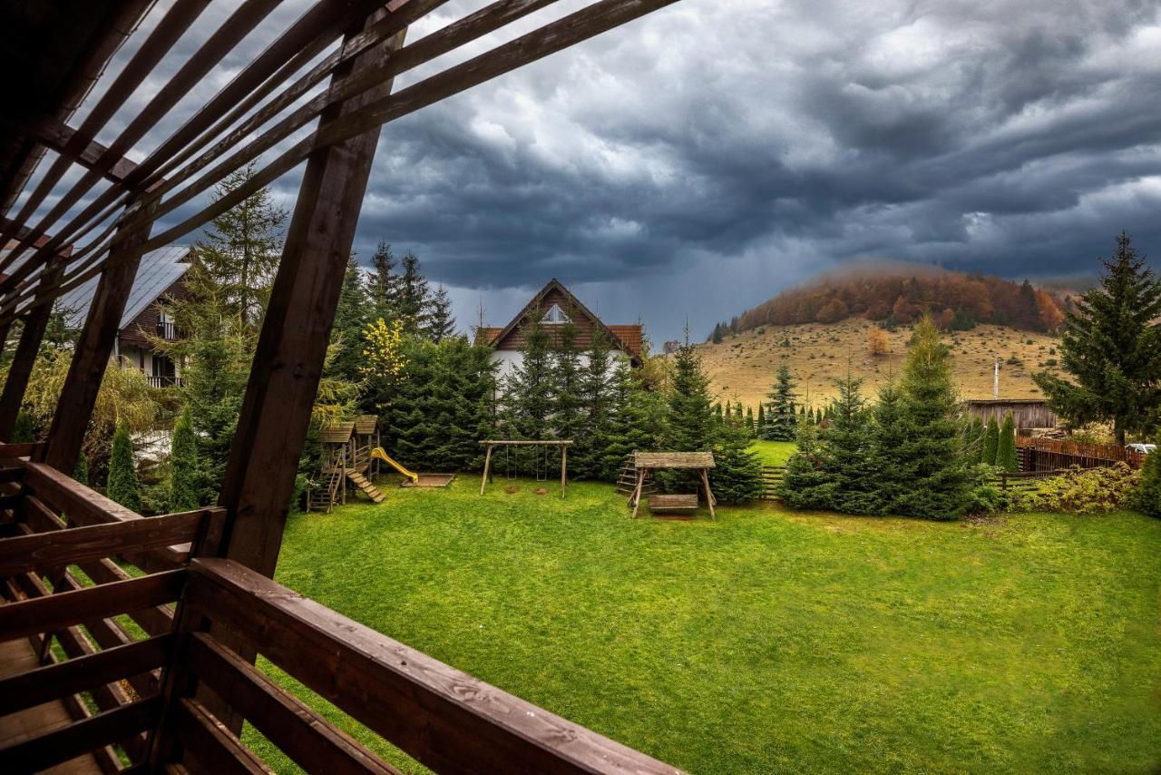Casa Muntelui Hotel Fundáta Kültér fotó