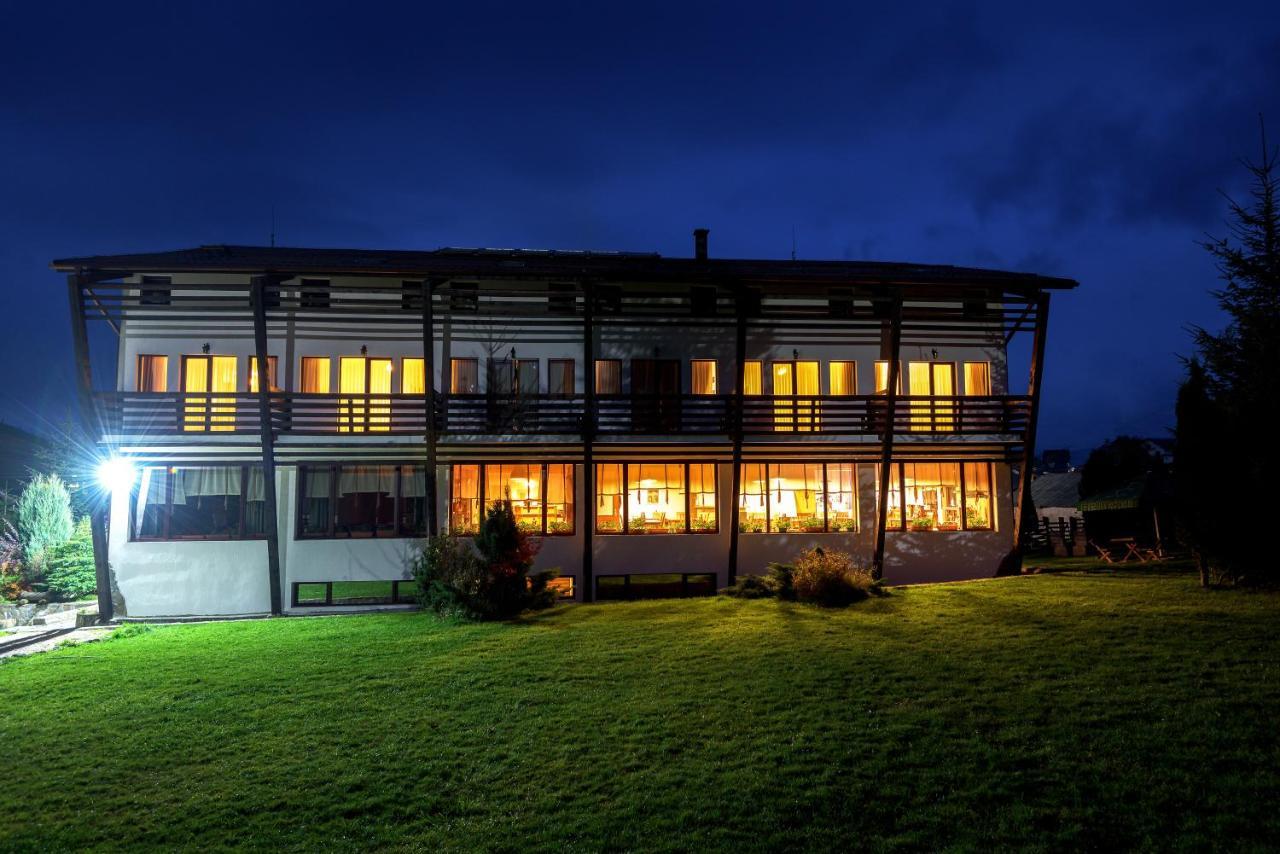 Casa Muntelui Hotel Fundáta Kültér fotó